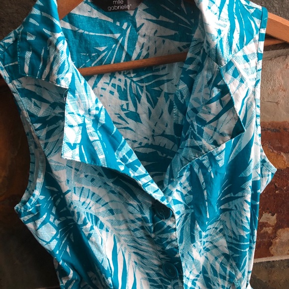 Sz s mme gabrielle palm print halter button down - Picture 3 of 6